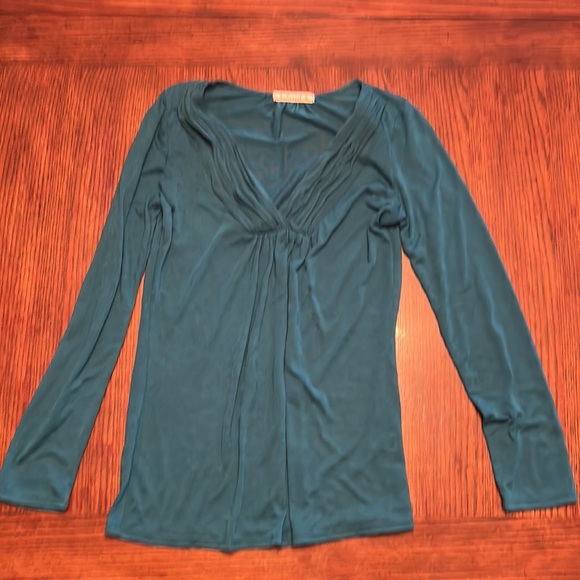 Beautiful Teal Blouse. Size M - Picture 4 of 12